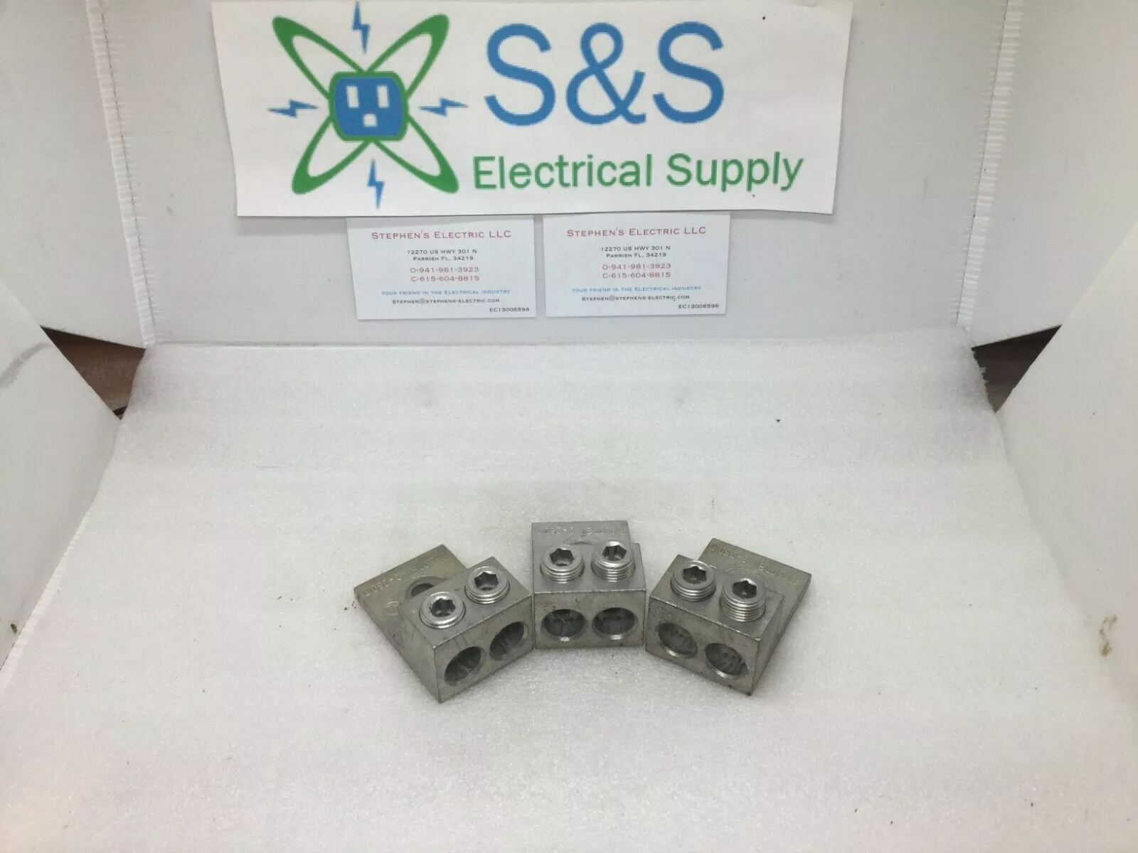 (1) Brumall 2-250T 250mcm-#6 Aluminum Mechanical Lug