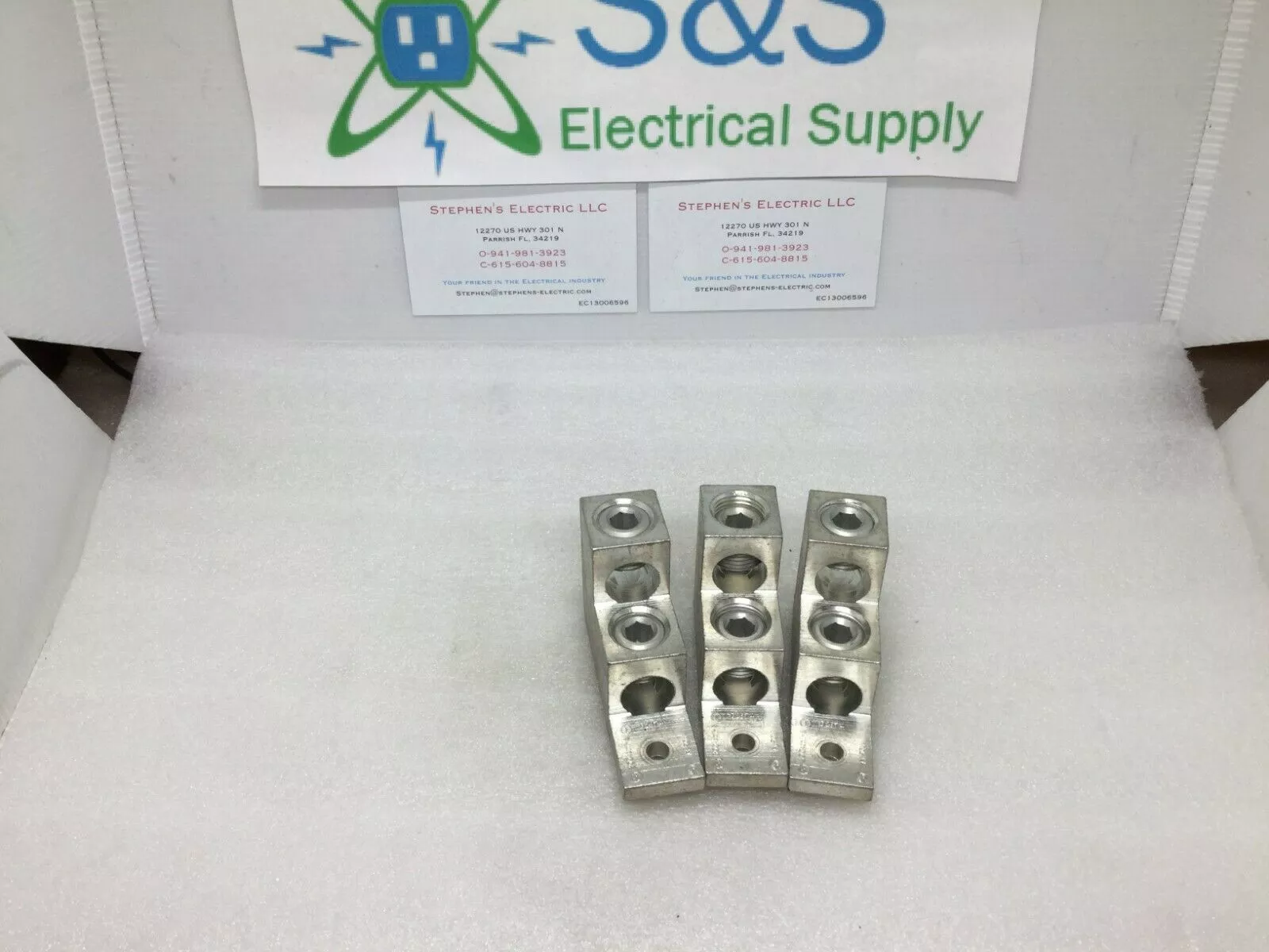 (1) Ilsco D2874 Mechanical Aluminum Lug Al9cu 300mcm-6 Stacked Lug