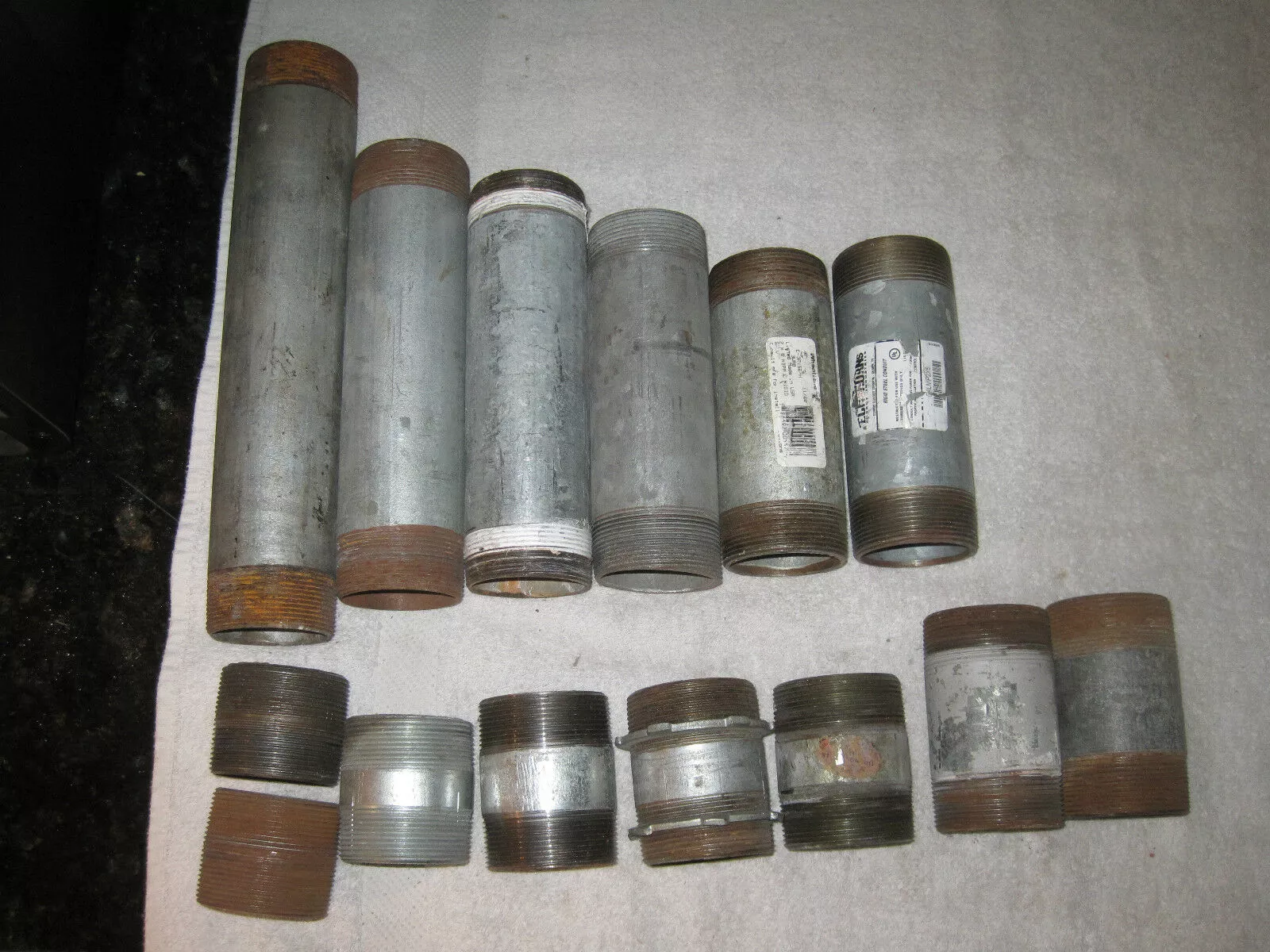 (14) Piece Assortment 2″ Pipe Nipples