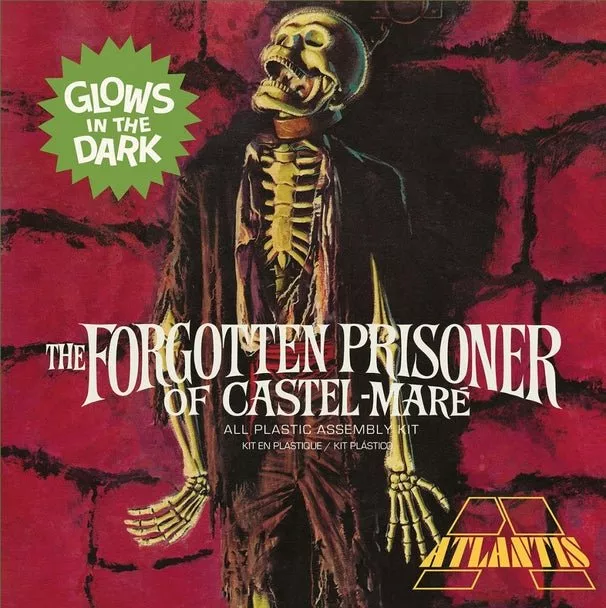 Atlantis Models - 1/8 Forgotten Prisoner of Castel-Mare Glow Edition Plastic Model Kit, Skill Level 2