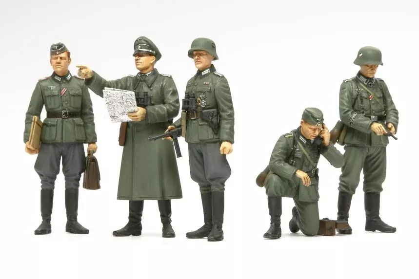 Tamiya - 1/35 German Field Commander Plastic Model Set