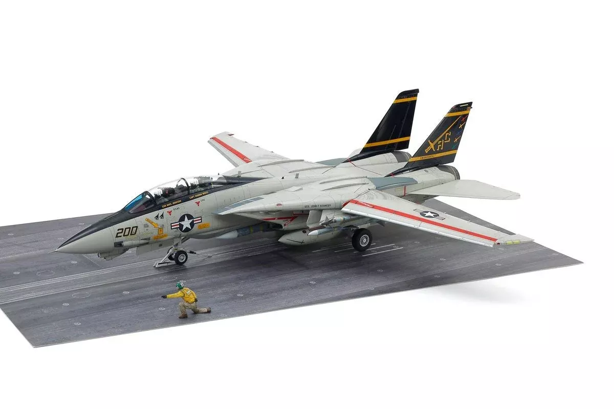 Tamiya - 1/48 Grumman F-14A Tomcat (Late Model) Carrier Launch Set Plastic Model Kit