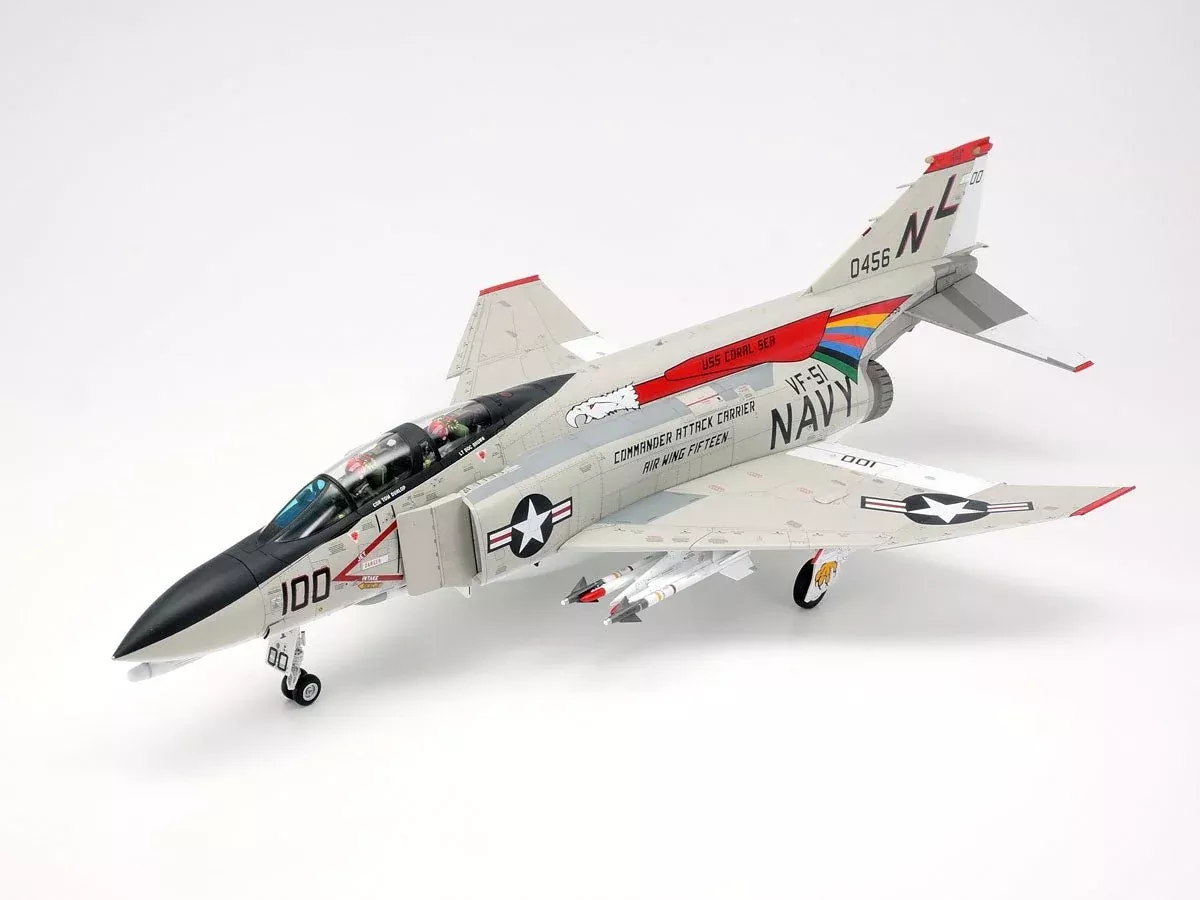 Tamiya - 1/48 McDonnell Douglas F-4B Phantom II Model Airplane Kit