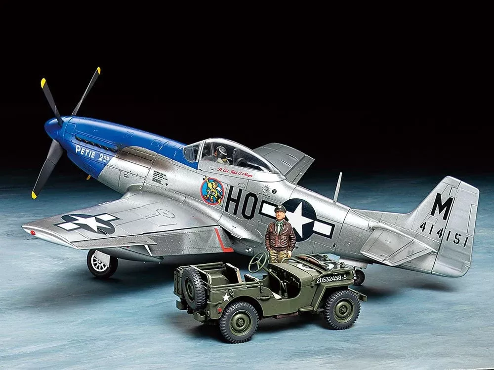 Tamiya - 1/48 North American P-51D Mustang & 1/4-ton 4x4 Light Vehicle Plastic Model Set