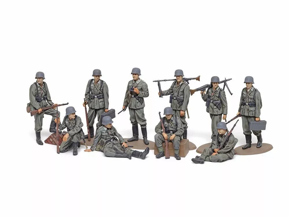 Tamiya - 1/48 WWII Wehrmacht Infantry Set, Plastic Model Kit